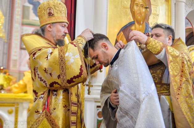 Мітрапаліт Веніямін узначаліў прастольную ўрачыстасць храма апостала Андрэя Першазванага ў Мінску Мітрапаліт Веніямін узначаліў прастольную ўрачыстасць храма апостала Андрэя Першазванага ў Мінску