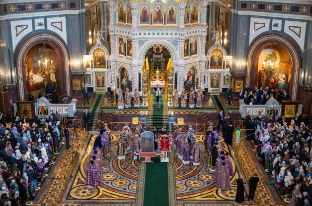 В Неделю Крестопоклонную Патриарший Экзарх всея Беларуси сослужил Предстоятелю Русской Церкви за Литургией в Храме Христа Спасителя В Неделю Крестопоклонную Патриарший Экзарх всея Беларуси сослужил Предстоятелю Русской Церкви за Литургией в Храме Христа Спасителя