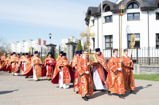 В среду Светлой седмицы Митрополит Вениамин возглавил Божественную литургию в кафедральном соборе Рождества Христова города Солигорска