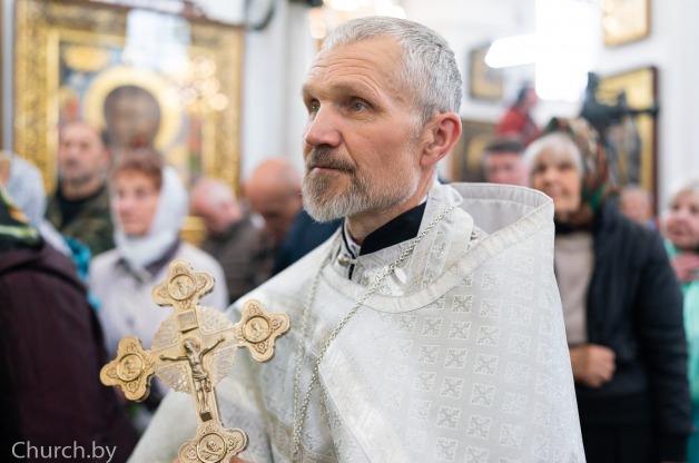 В праздник Святой Троицы Митрополит Вениамин совершил Литургию в Свято-Духовом кафедральном соборе города Минска