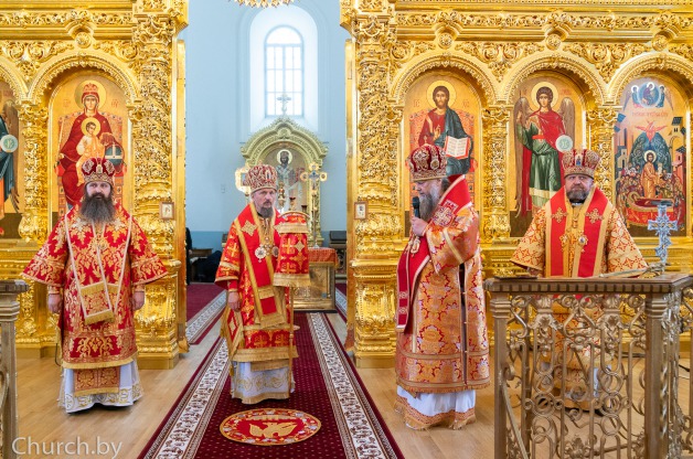 Патриарший Экзарх возглавил в Жировичской обители торжества в честь преподобномученика Серафима, архимандрита Жировичского