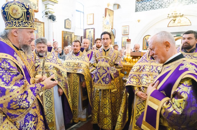 В день памяти усекновения главы Пророка, Предтечи и Крестителя Господня Иоанна Митрополит Вениамин возглавил Божественную литургию в Свято-Духовом кафедральном соборе города Минска